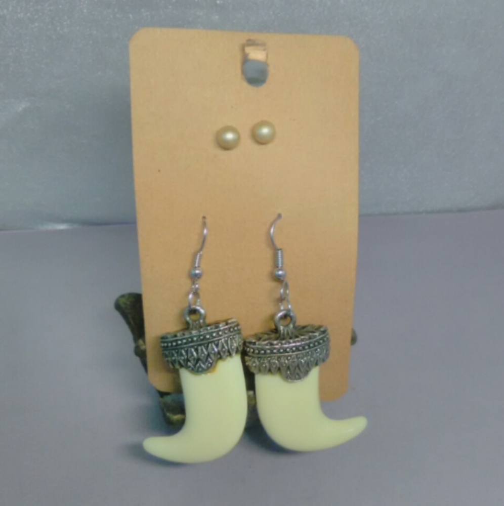 Earring Set - Picture 2 of 2